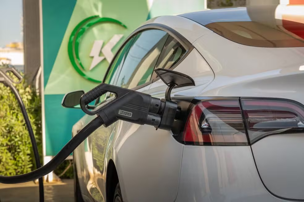 No momento, você está visualizando 87% dos brasileiros consideram comprar carro elétrico; preço da gasolina pesa na decisão